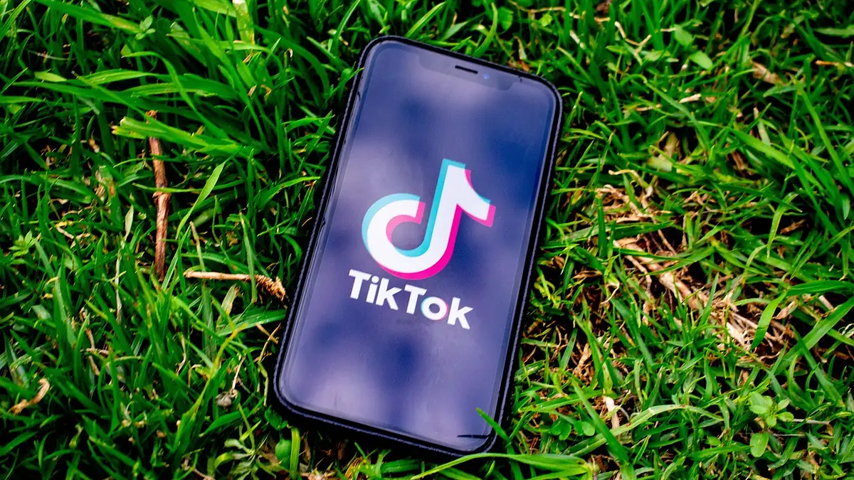 Efekty na TikToku – poradnik dodawania i edycji filmów