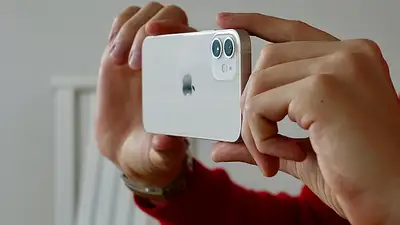 Nowy składany iPhone Fold – rewolucja w smartfonach Apple