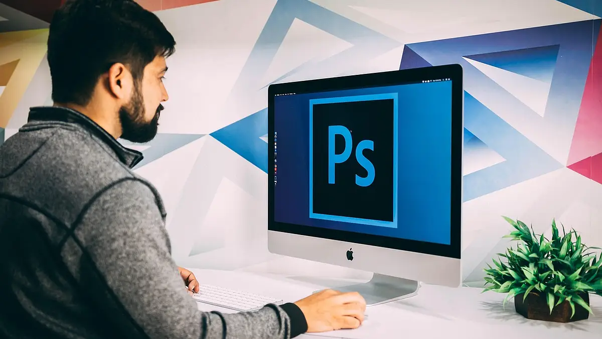 Adobe kupuje Semrush za 1,9 mld USD – rewolucja w SEO 2023