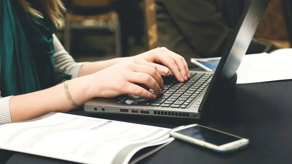 Czy 7-letni laptop jest stary? Wydajność i modernizacja