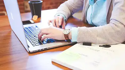 Najlepszy komputer stacjonarny do biura z Windows 11 – ranki