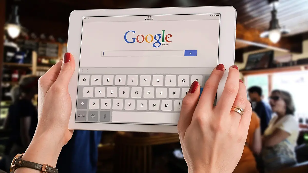 Google liderem wyścigu AI? Analiza innowacji i strategii